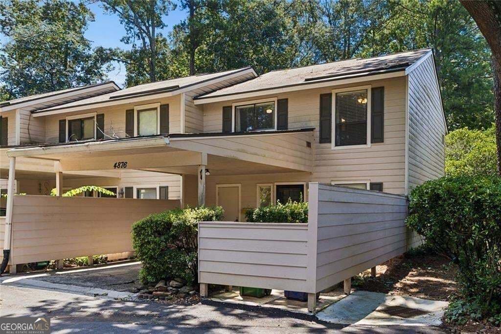 3 bedroom, 2.5 bathroom, 1,446 sq ft condominium for sale at 4876 Twin Lakes Trail, Atlanta, GA 30360 — photo 4