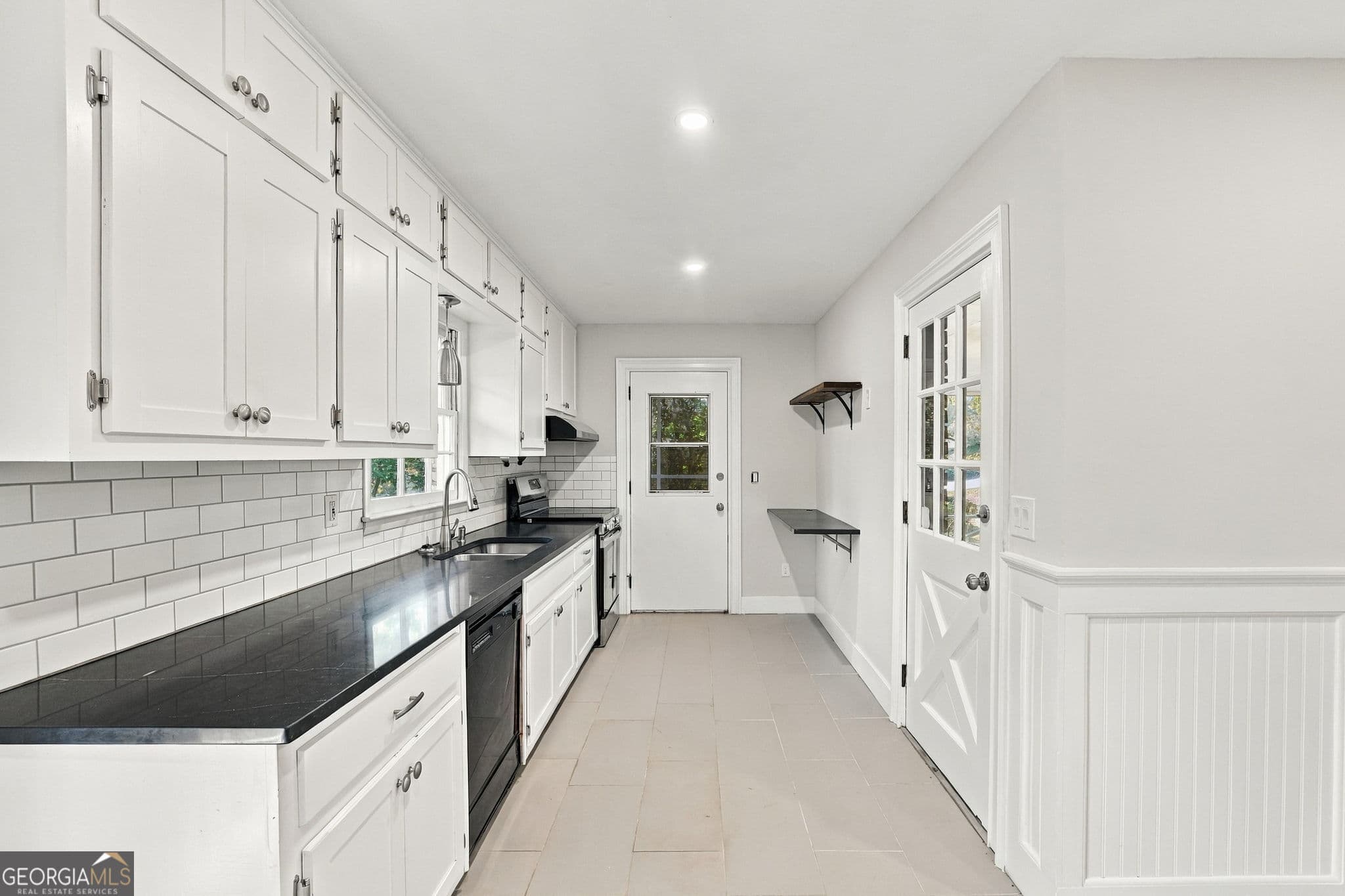 3 bedroom, 2 bathroom, 1,399 sq ft single family residence for rent at 751 Smithstone Road, Marietta, GA 30067 for $2,850 a month — photo 8