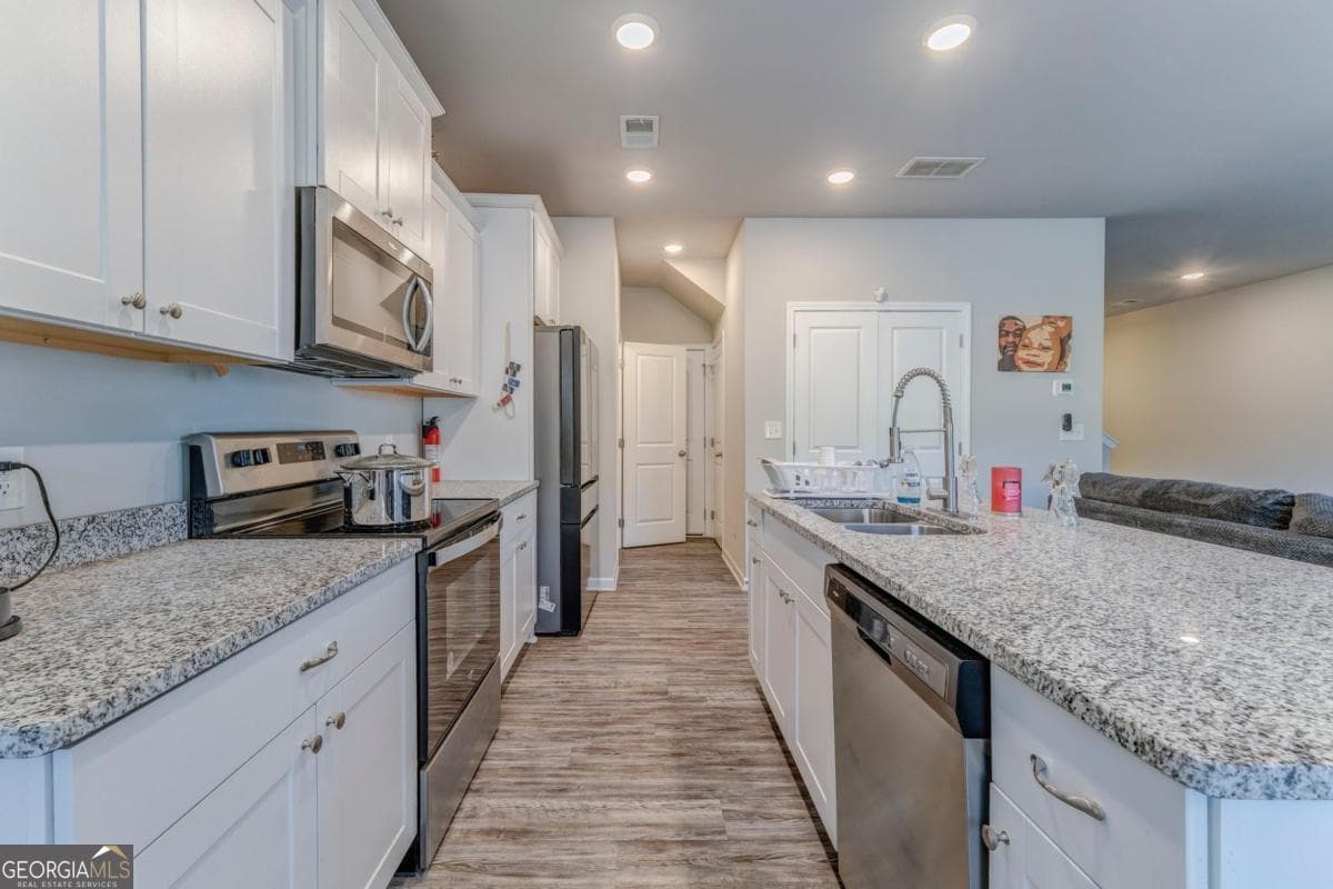 3 bedroom, 2.5 bathroom, 1,914 sq ft single family residence for sale at 122 Old Mill, Calhoun, GA 30701 — photo 10
