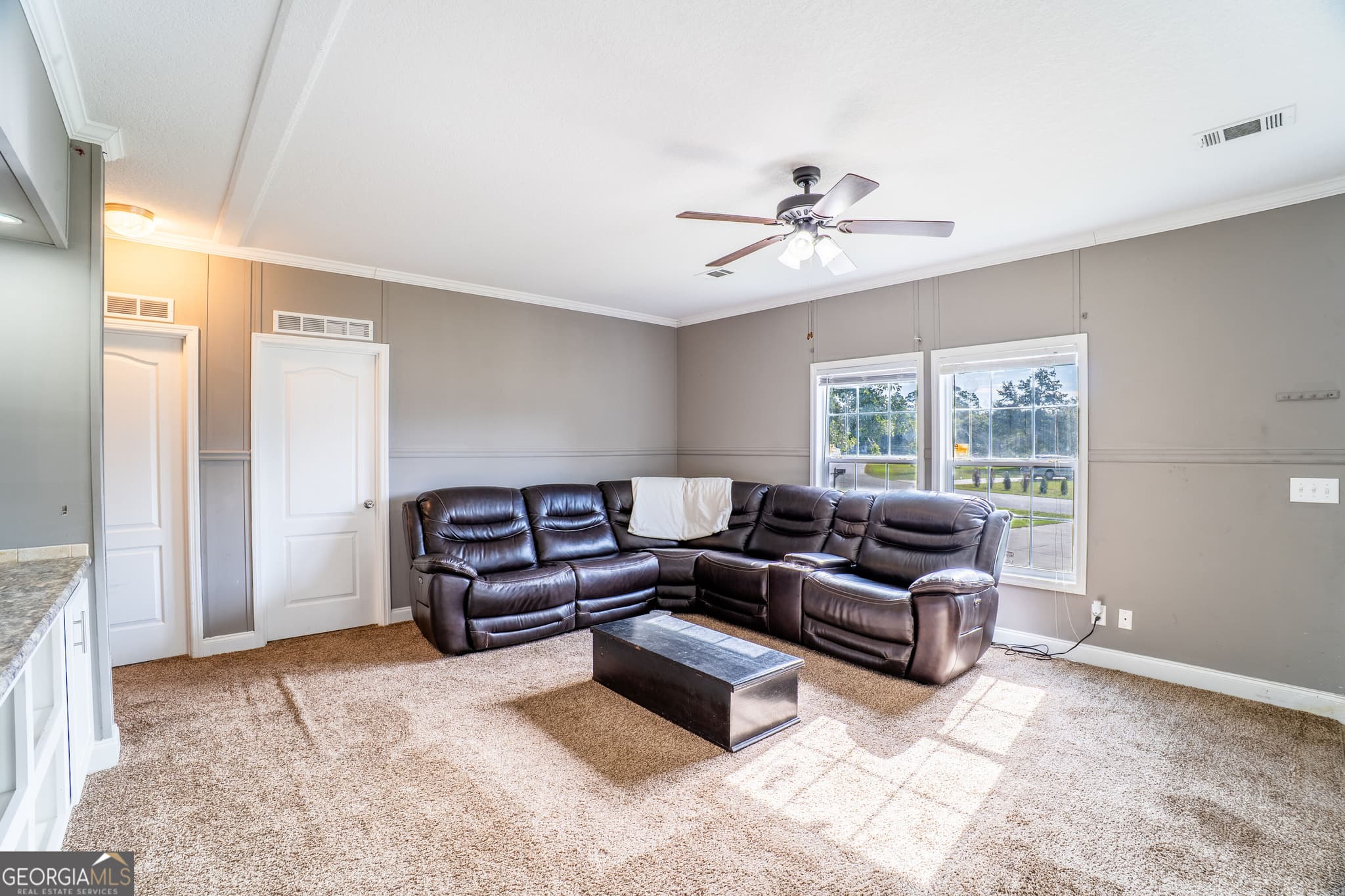 3 bedroom, 2 bathroom, 1,344 sq ft manufactured home,single family residence under contract at 4728 Otter Creek Circle, Blackshear, GA 31516 — photo 5