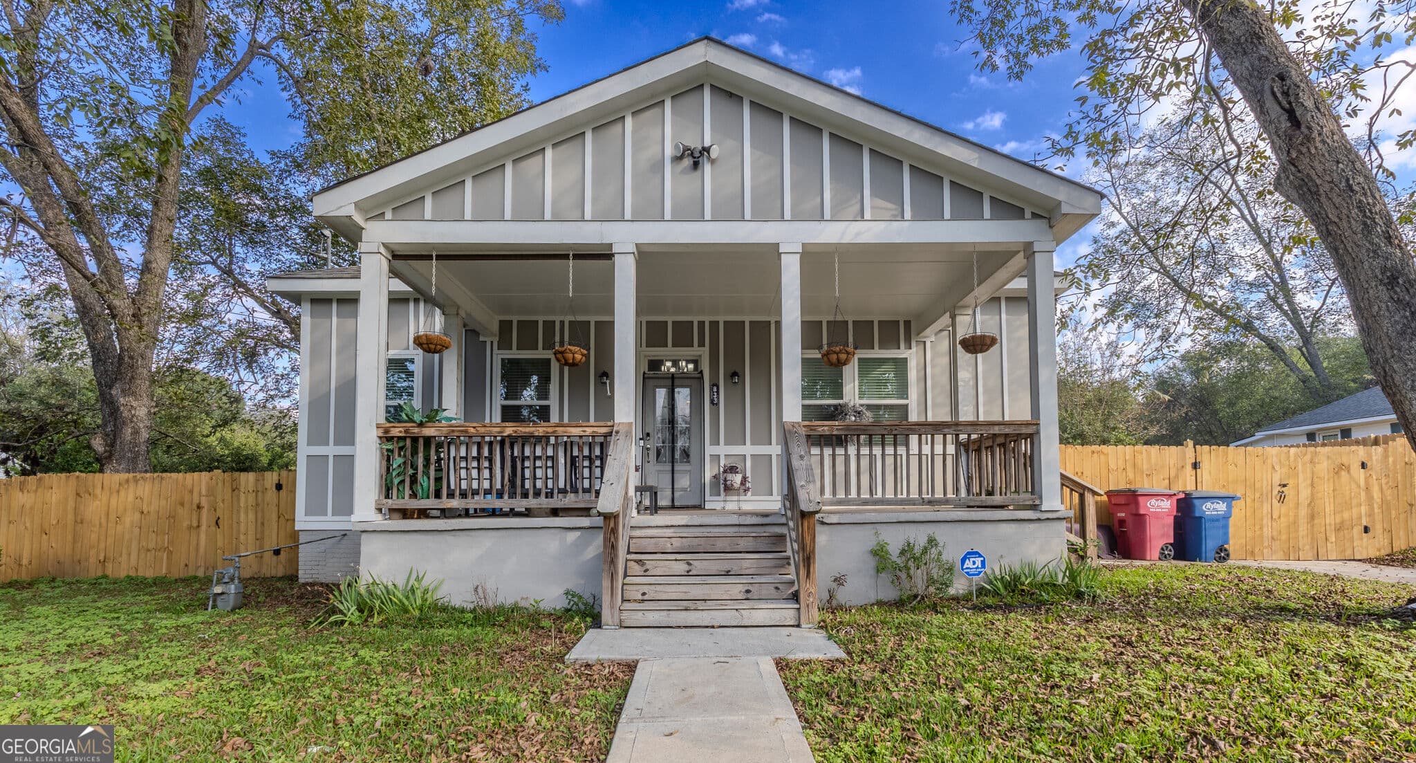3 bedroom, 2 bathroom, 1,833 sq ft single family residence for sale at 833 Richmond Street, Macon, GA 31206