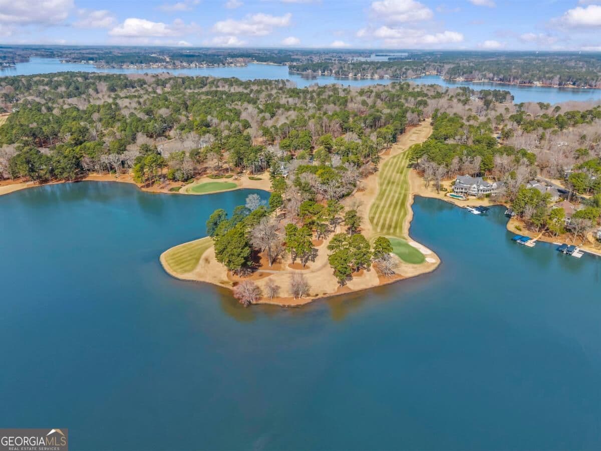 4 bedroom, 4 bathroom, 3,748 sq ft single family residence for sale at 129 Millpond Trace, Eatonton, GA 31024 — photo 6