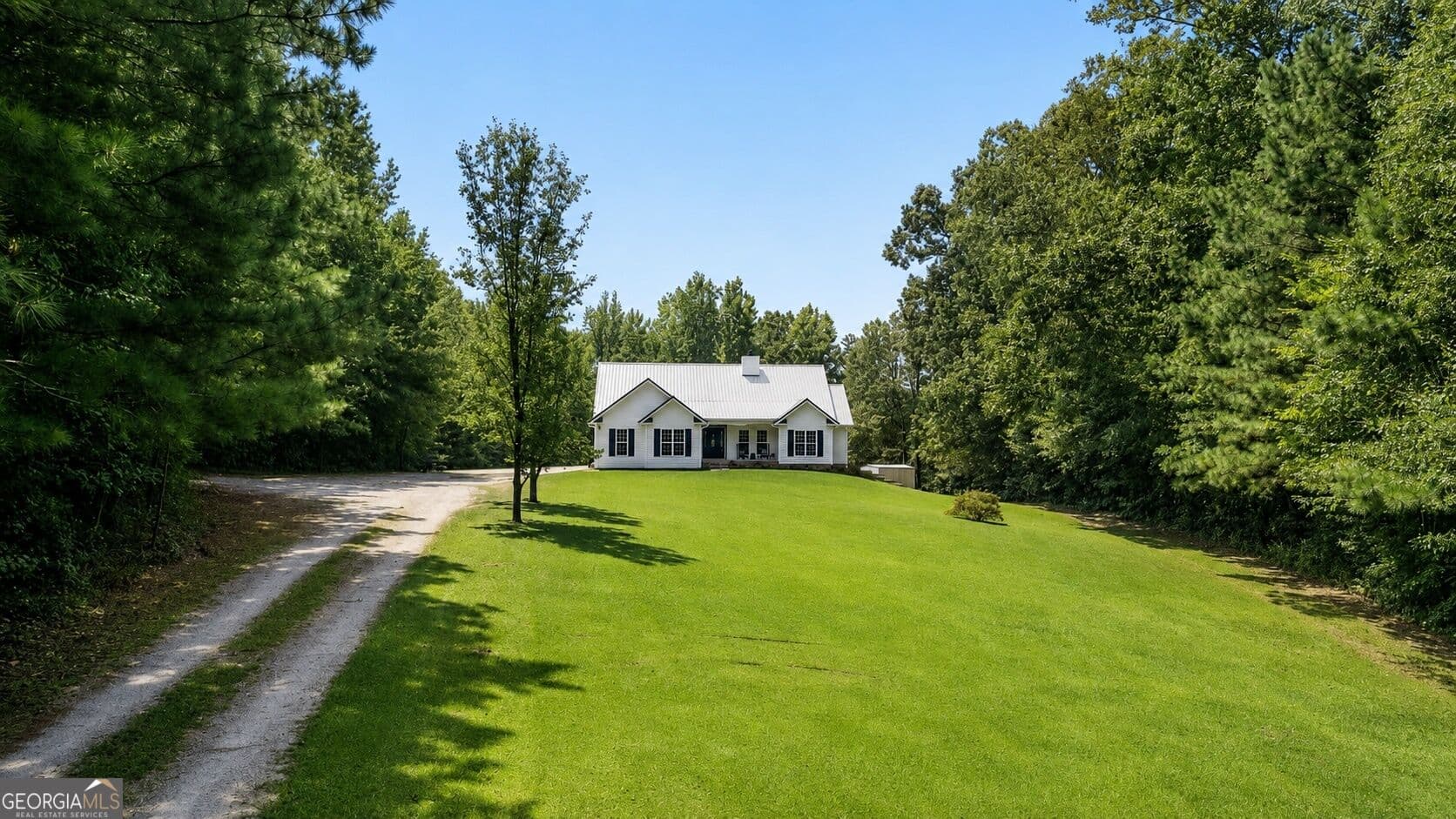 3 bedroom, 2 bathroom, 1,738 sq ft single family residence for sale at 584 Paynes Lake Road, Carrollton, GA 30116 — photo 6