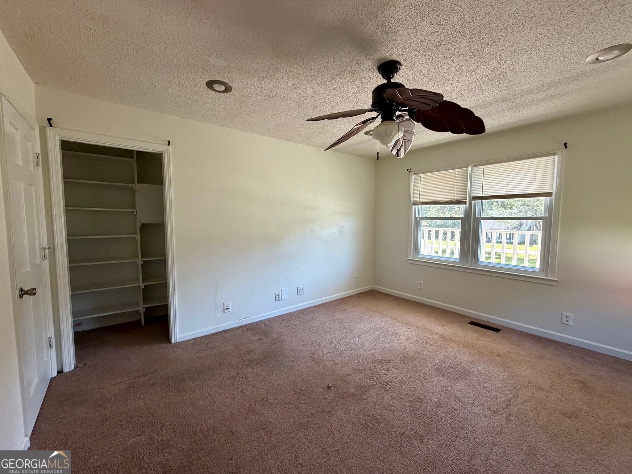 3 bedroom, 2 bathroom, 1,968 sq ft single family residence for sale at 3641 W Point Circle, Lizella, GA 31052 — photo 6