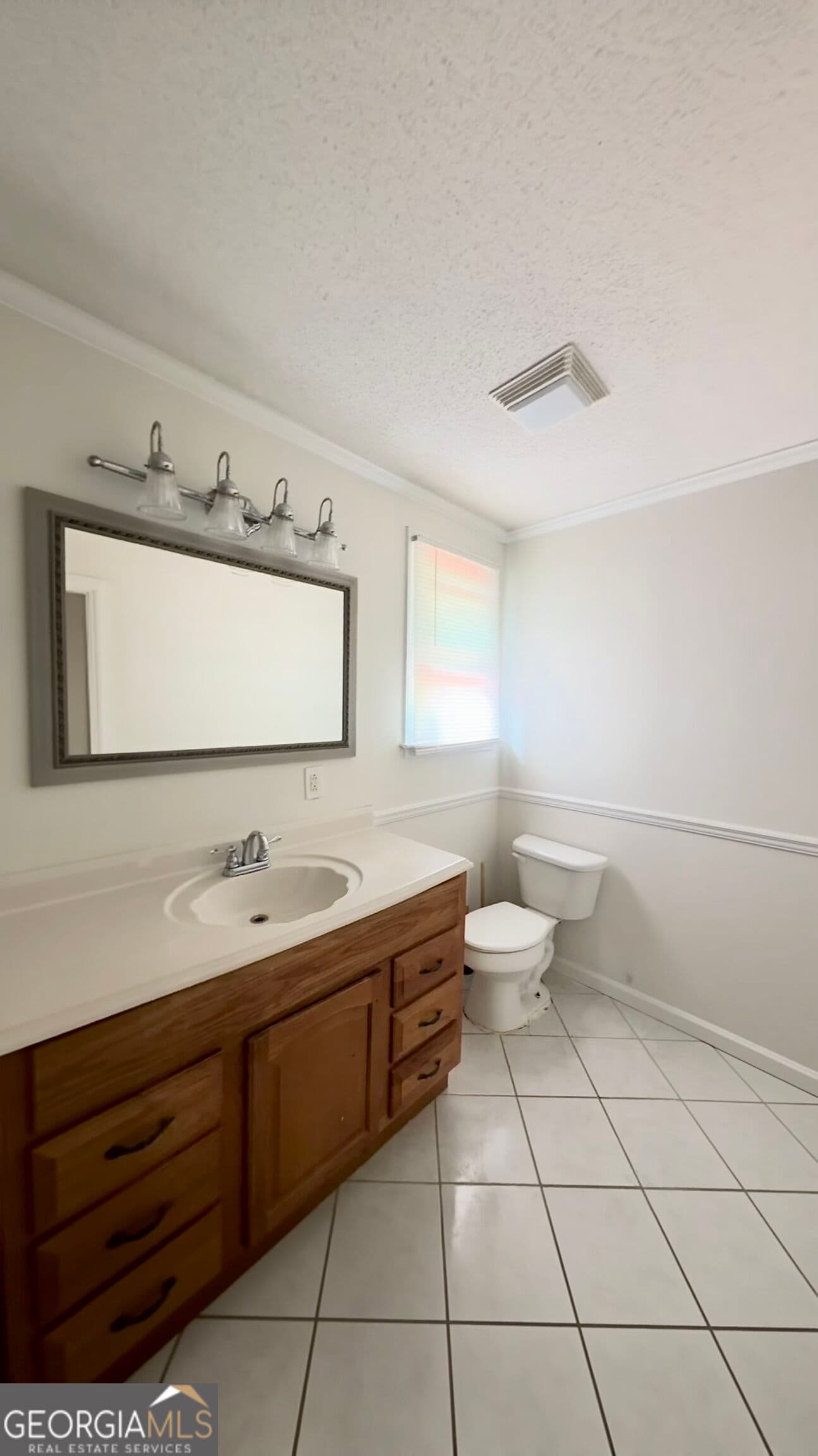 3 bedroom, 2 bathroom, 1,968 sq ft single family residence for sale at 3641 W Point Circle, Lizella, GA 31052 — photo 10
