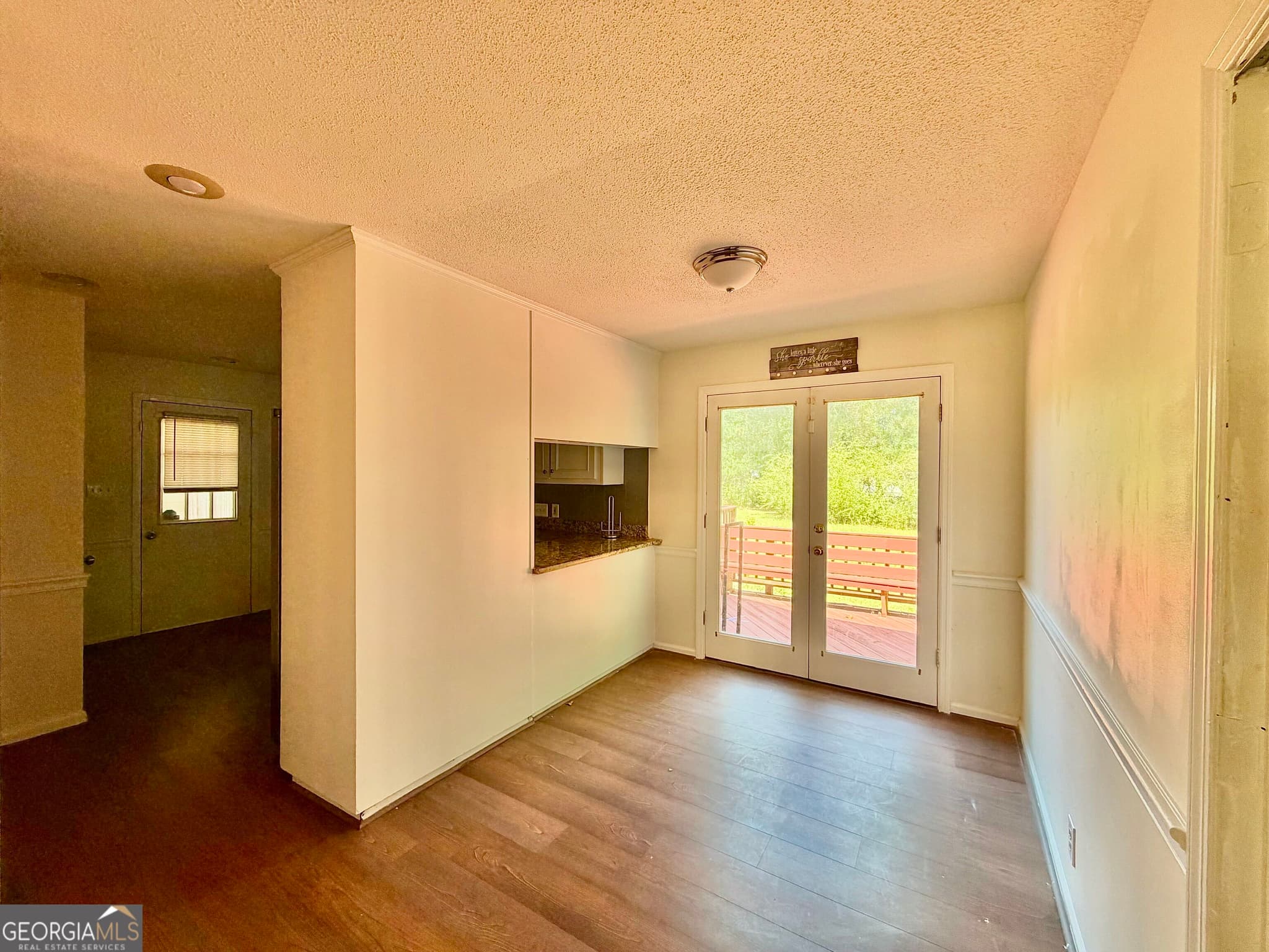3 bedroom, 2 bathroom, 1,968 sq ft single family residence for sale at 3641 W Point Circle, Lizella, GA 31052 — photo 4