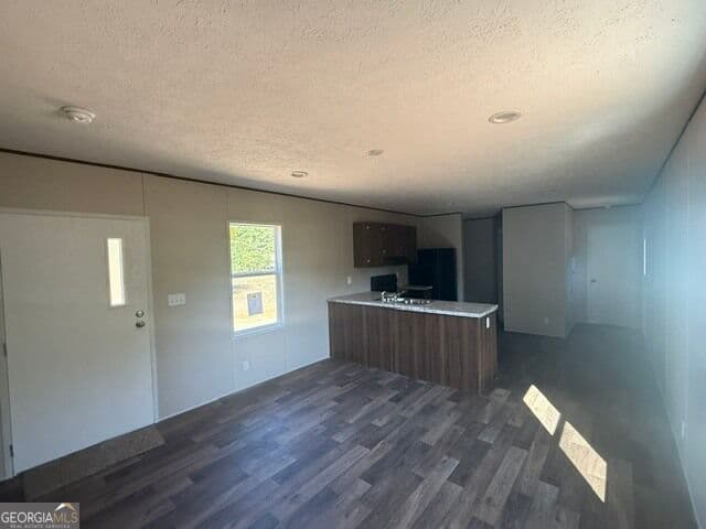 3 bedroom, 2 bathroom, 869 sq ft manufactured home,single family residence for rent at 3553 Cokesbury Hwy, Hartwell, GA 30643 for $1,500 a month — photo 3
