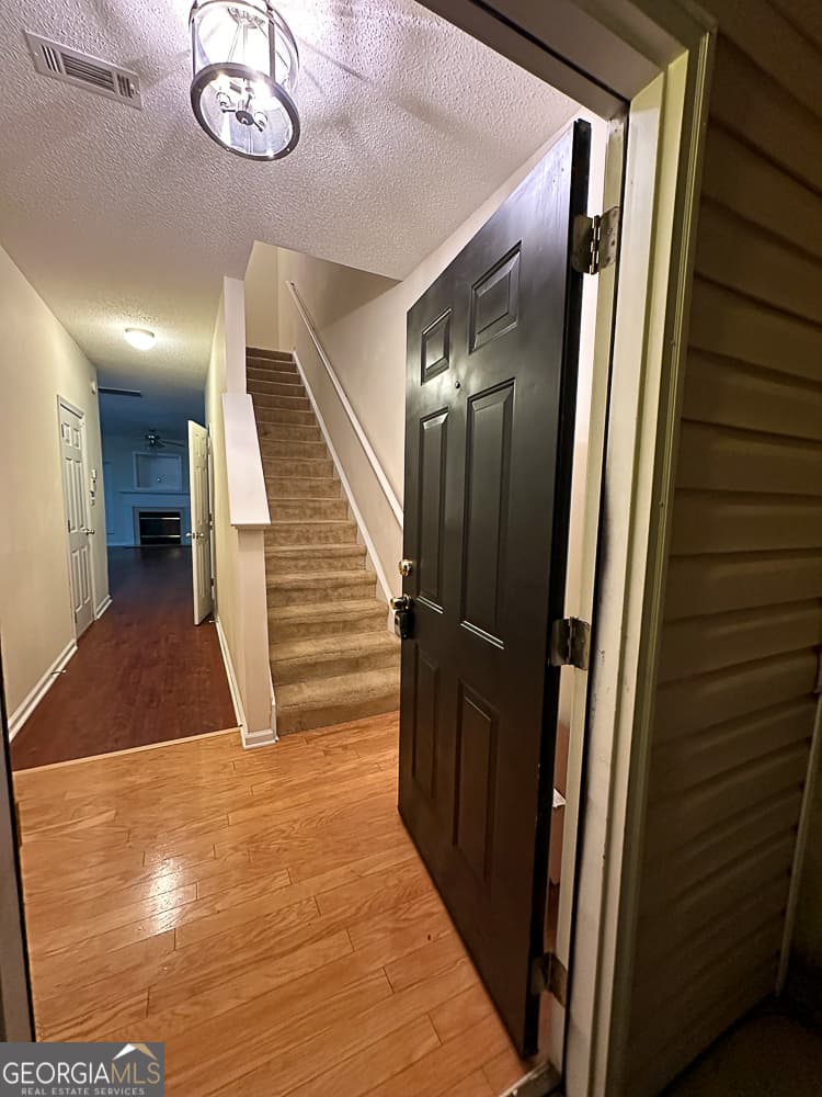 3 bedroom, 2.5 bathroom, 1,080 sq ft townhouse for sale at 5489 Sierra Trail, South Fulton, GA 30349 — photo 2