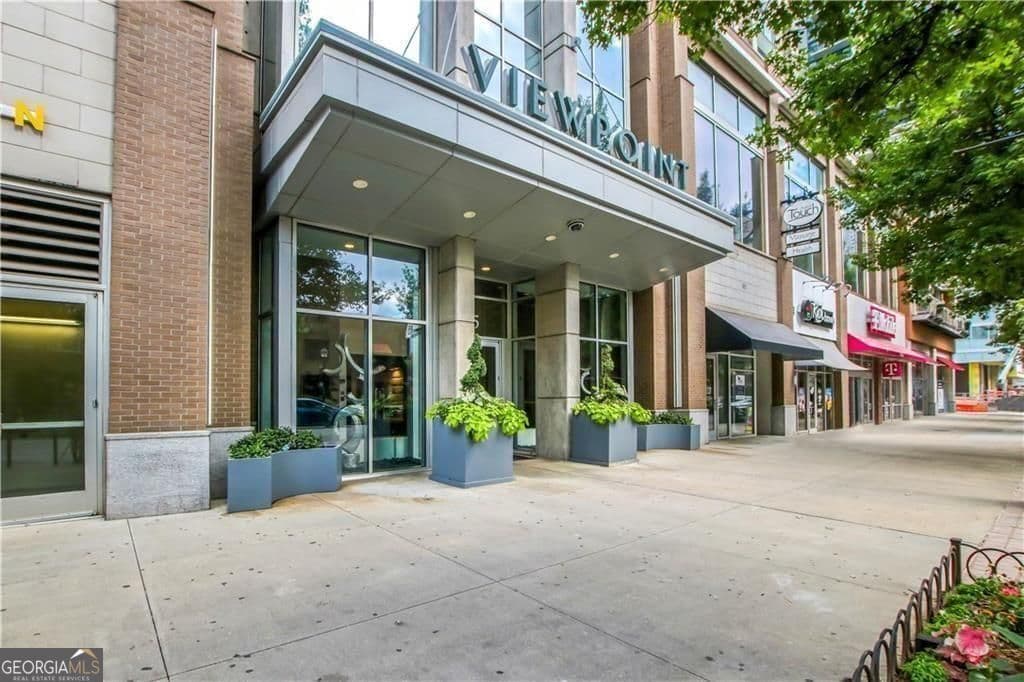 2 bedroom, 1 bathroom, 861 sq ft condominium sold at 855 Peachtree Street 1510, Atlanta, GA 30308