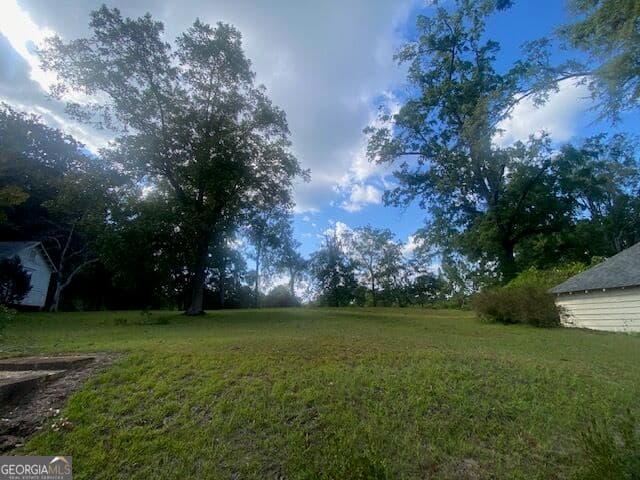 3 bedroom, 2 bathroom, 1,665 sq ft single family residence for sale at 1205 6th Avenue, West Point, GA 31833 — photo 6