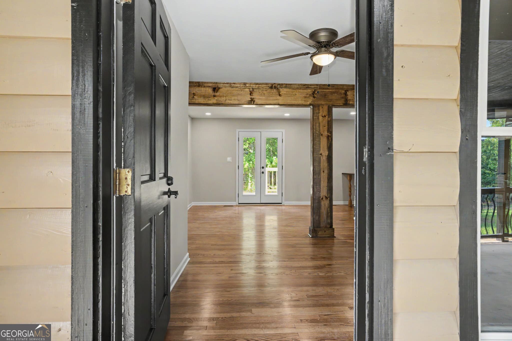 4 bedroom, 2 bathroom, 1,884 sq ft cabin,single family residence for sale at 385 Duncan Road, Carrollton, GA 30116 — photo 4