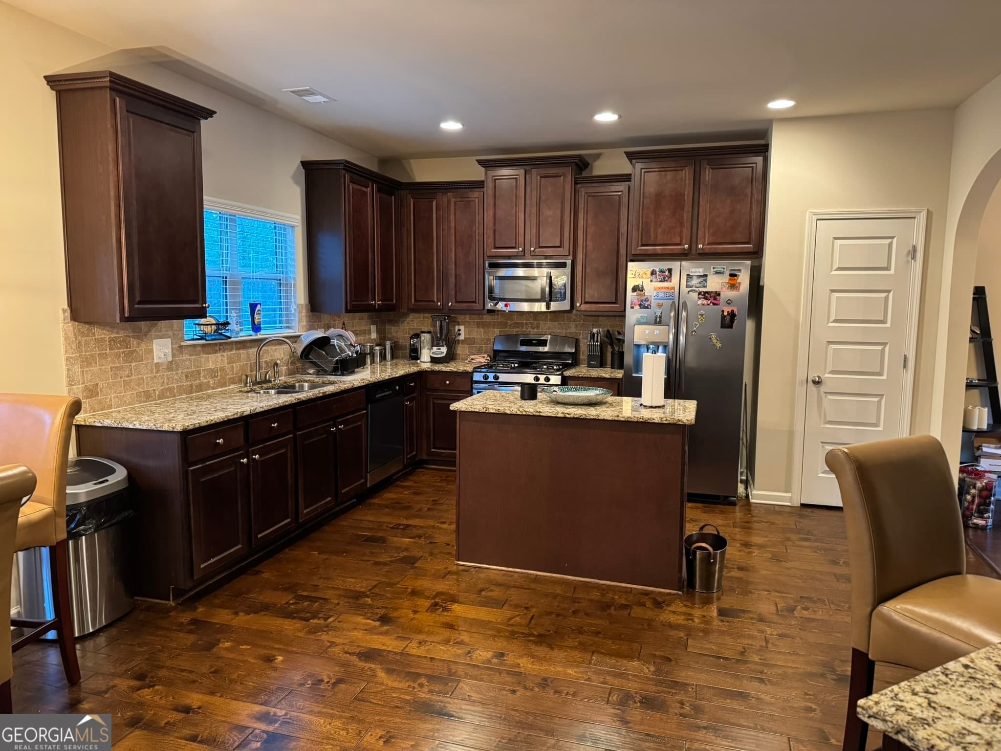 4 bedroom, 2.5 bathroom, 2,369 sq ft single family residence for sale at 7701 Stone Meadow Trail, Lithonia, GA 30058 — photo 7