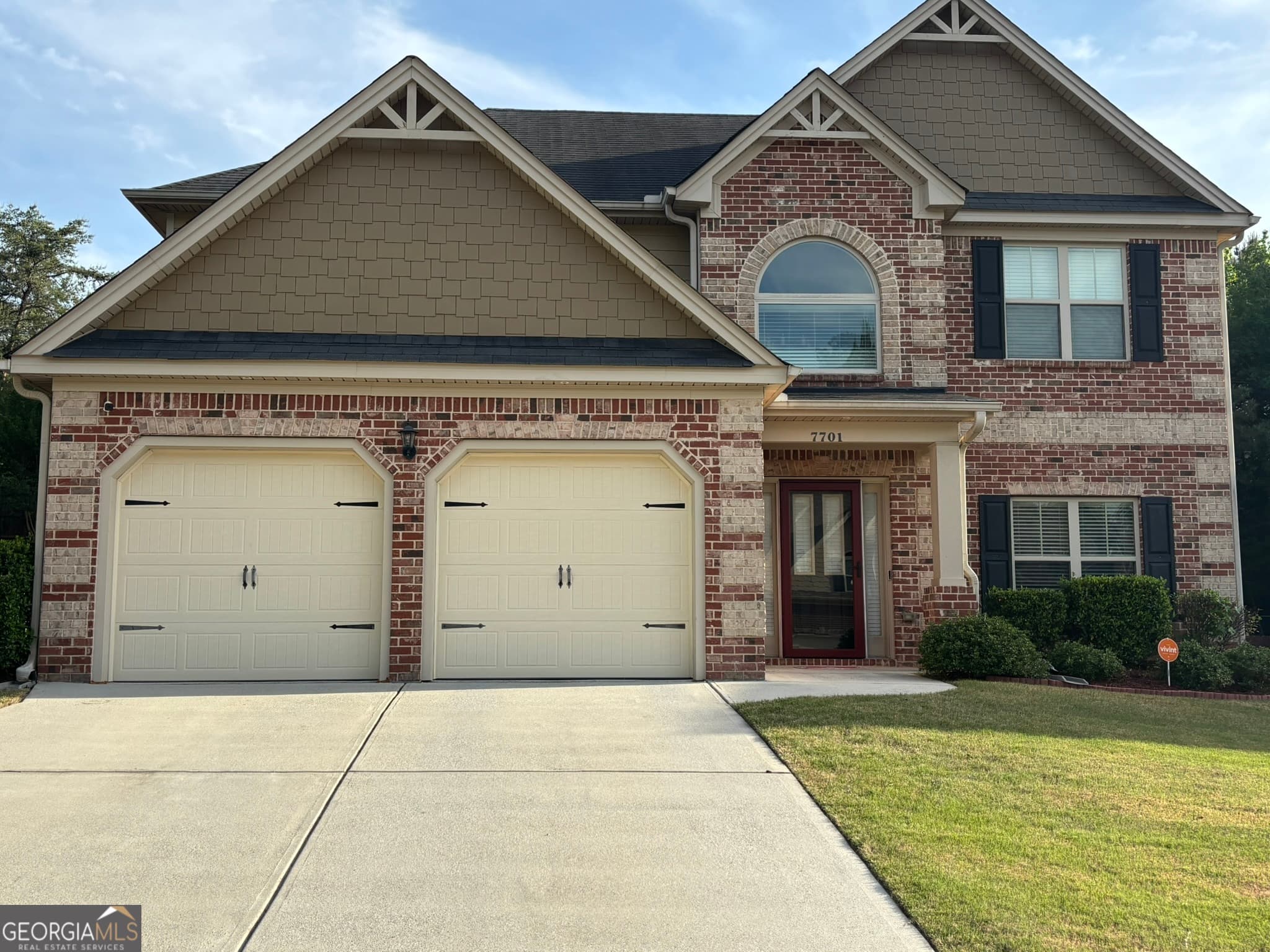 4 bedroom, 2.5 bathroom, 2,369 sq ft single family residence for sale at 7701 Stone Meadow Trail, Lithonia, GA 30058