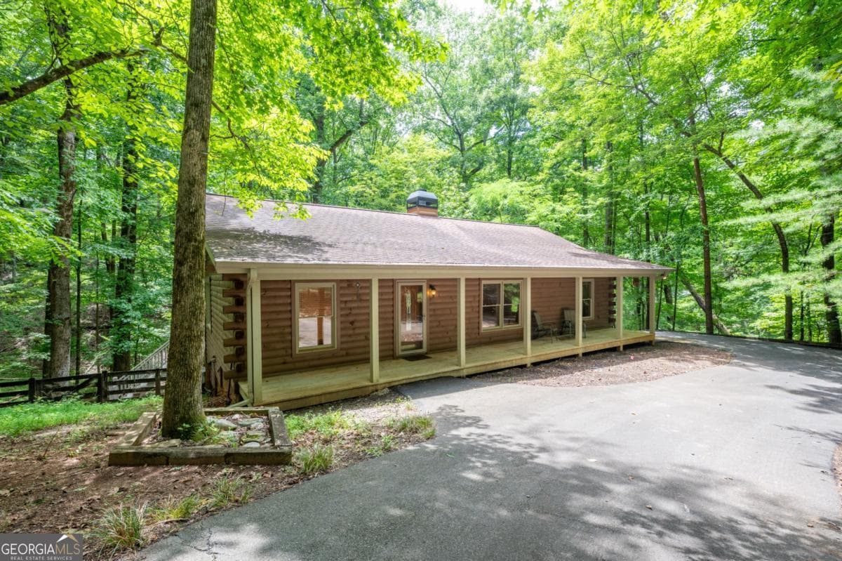 3 bedroom, 2 bathroom, 1,421 sq ft cabin,single family residence for sale at 415 Sunset Court, Jasper, GA 30143 — photo 3