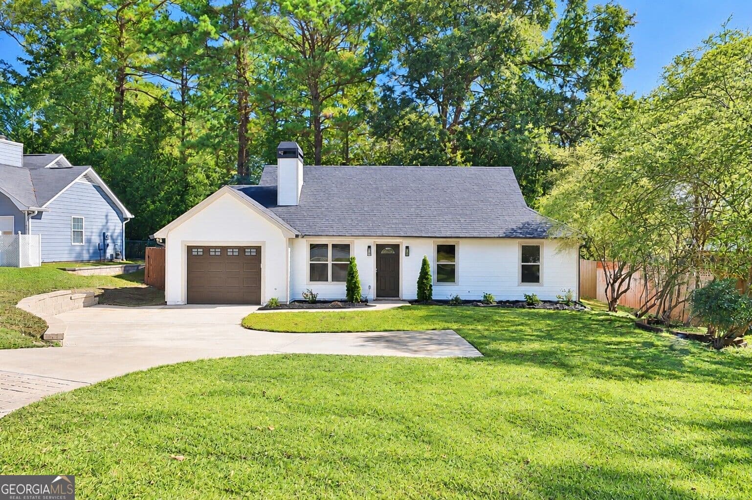3 bedroom, 2 bathroom, 1,189 sq ft single family residence for rent at 144 Long Leaf, Peachtree City, GA 30269 for $3,000 a month