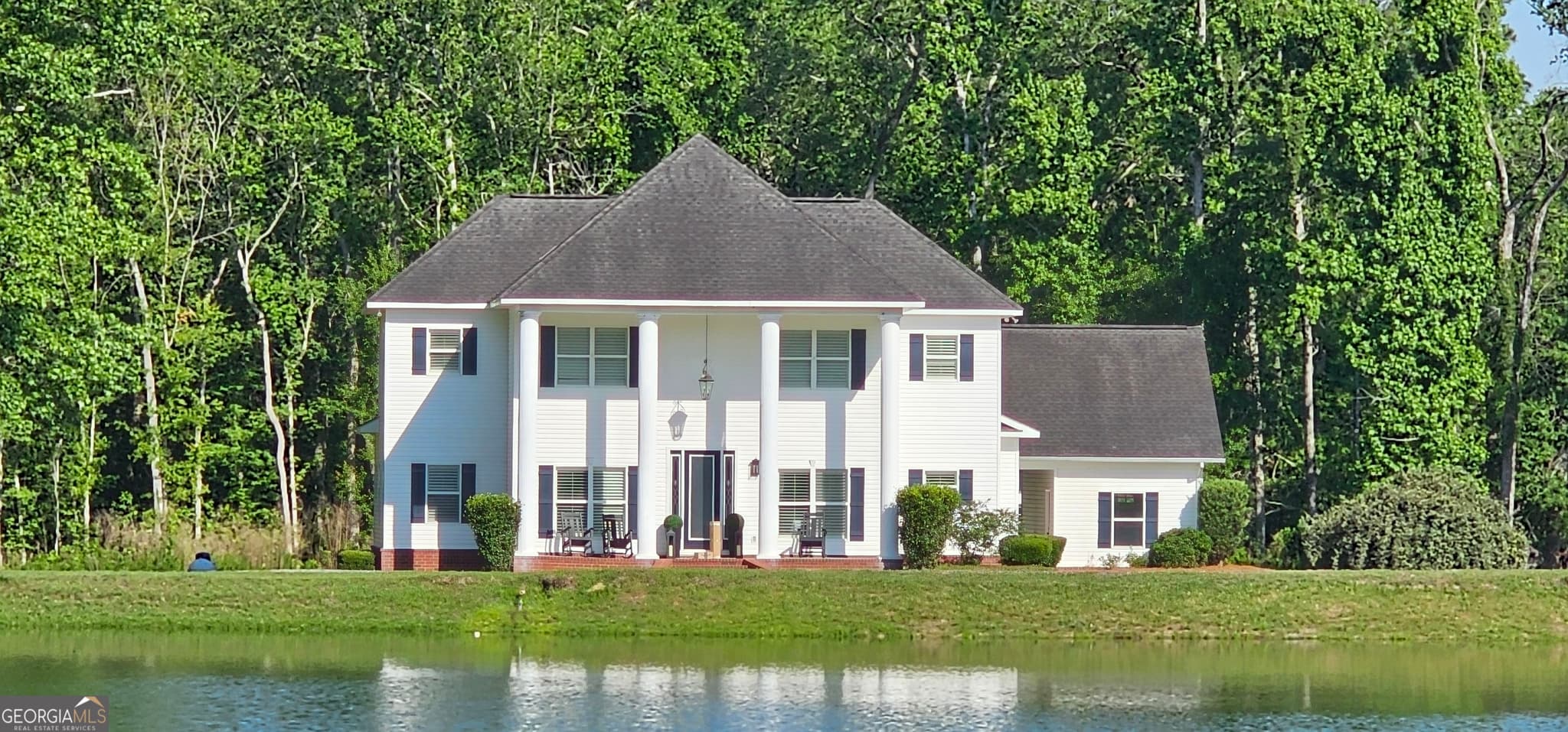 4 bedroom, 3.5 bathroom, 3,511 sq ft single family residence sold at 822 Heron's Walk, Statesboro, GA 30458