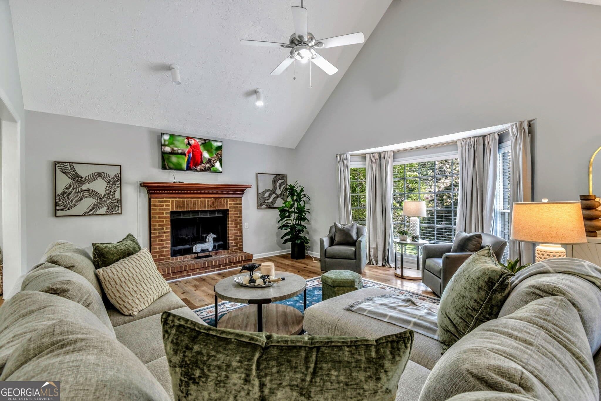 5 bedroom, 3 bathroom, 3,200 sq ft single family residence for rent at 2192 Chartwell Drive, Marietta, GA 30066 for $6,800 a month — photo 3