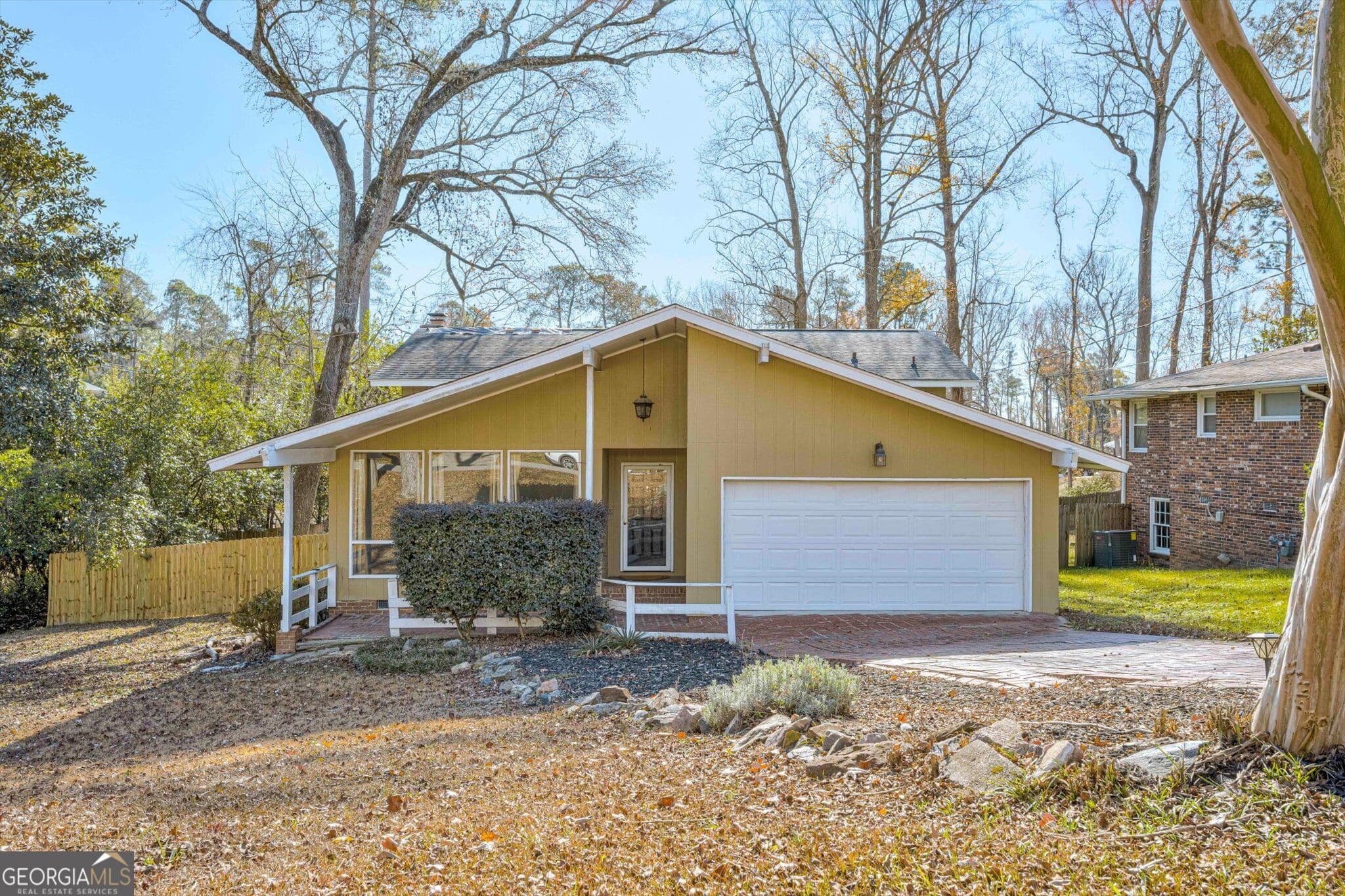 3 bedroom, 2.5 bathroom, 2,200 sq ft single family residence for sale at 715 Hammond Drive, North Augusta, SC 29841