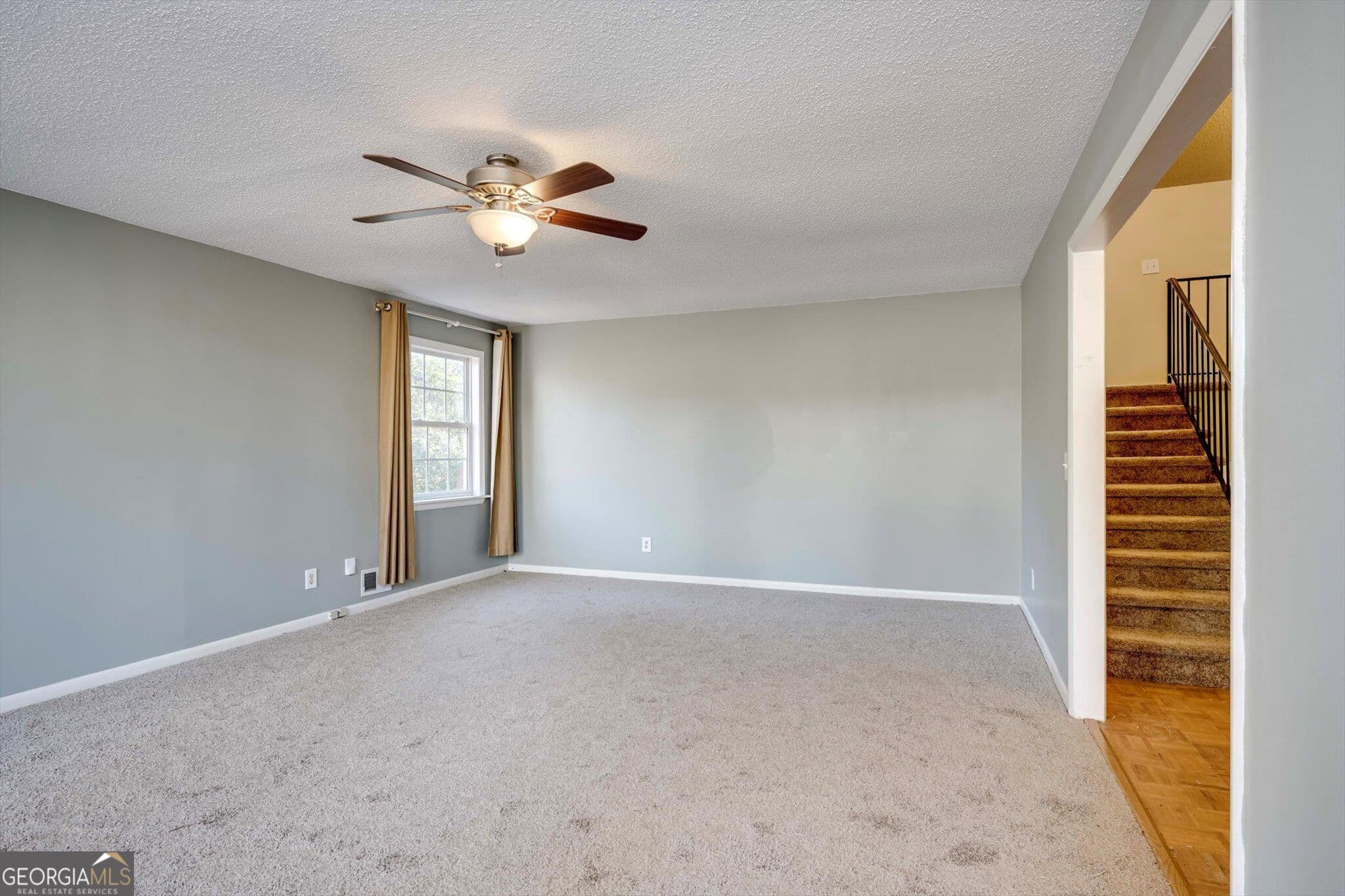 3 bedroom, 2.5 bathroom, 2,200 sq ft single family residence for sale at 715 Hammond Drive, North Augusta, SC 29841 — photo 5