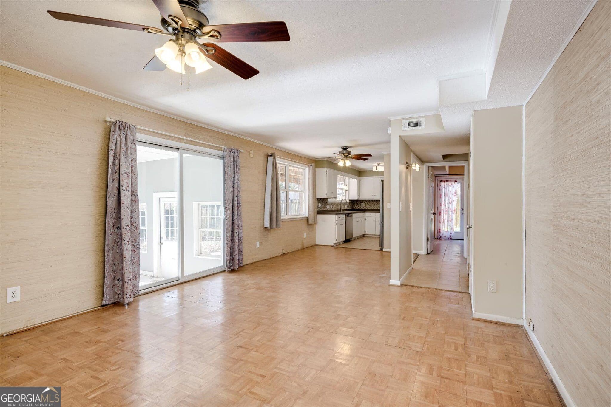 3 bedroom, 2.5 bathroom, 2,200 sq ft single family residence for sale at 715 Hammond Drive, North Augusta, SC 29841 — photo 10