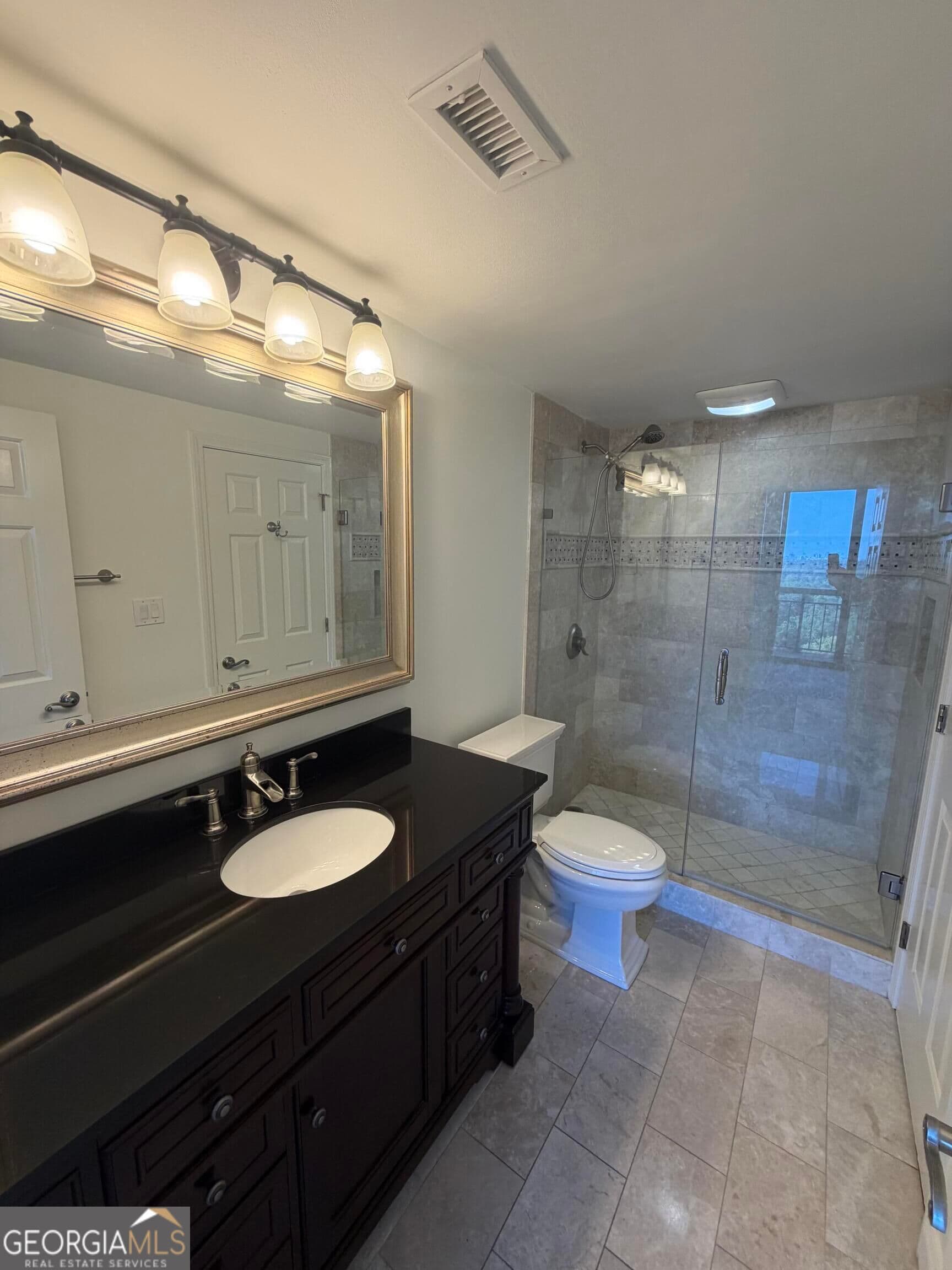 1 bedroom, 1 bathroom, 950 sq ft condominium for sale at 3481 Lakeside Drive APT 2901, Atlanta, GA 30326 — photo 10