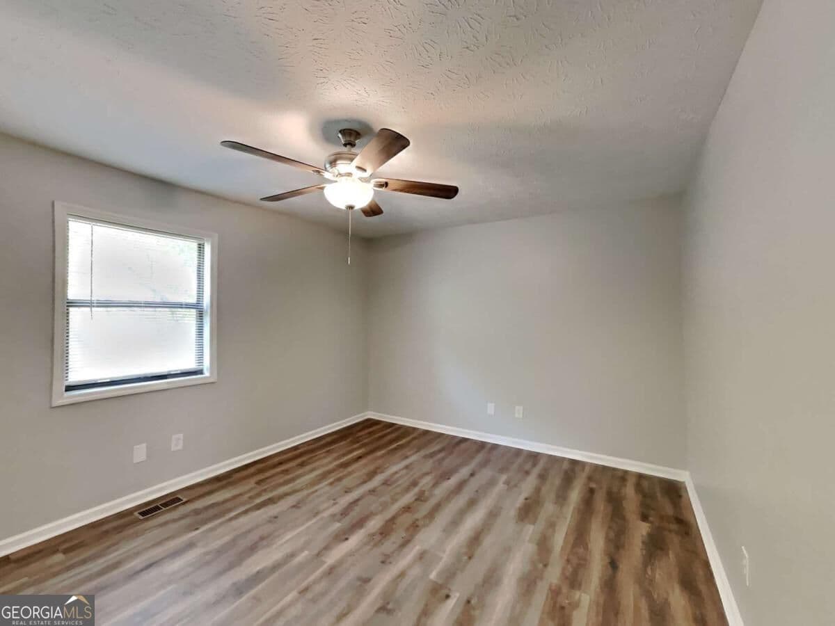 3 bedroom, 2 bathroom single family residence for rent at 2664 Bomar Road, Douglasville, GA 30135 for $1,680 a month — photo 5