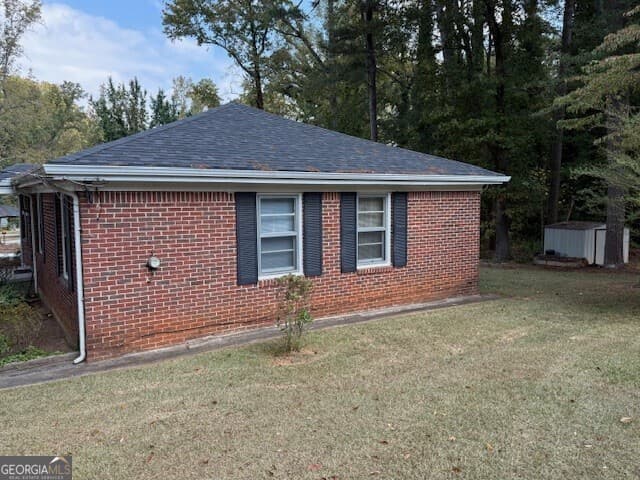 3 bedroom, 1 bathroom, 1,107 sq ft single family residence for sale at 1529 N Columbia Place, Decatur, GA 30032 — photo 8