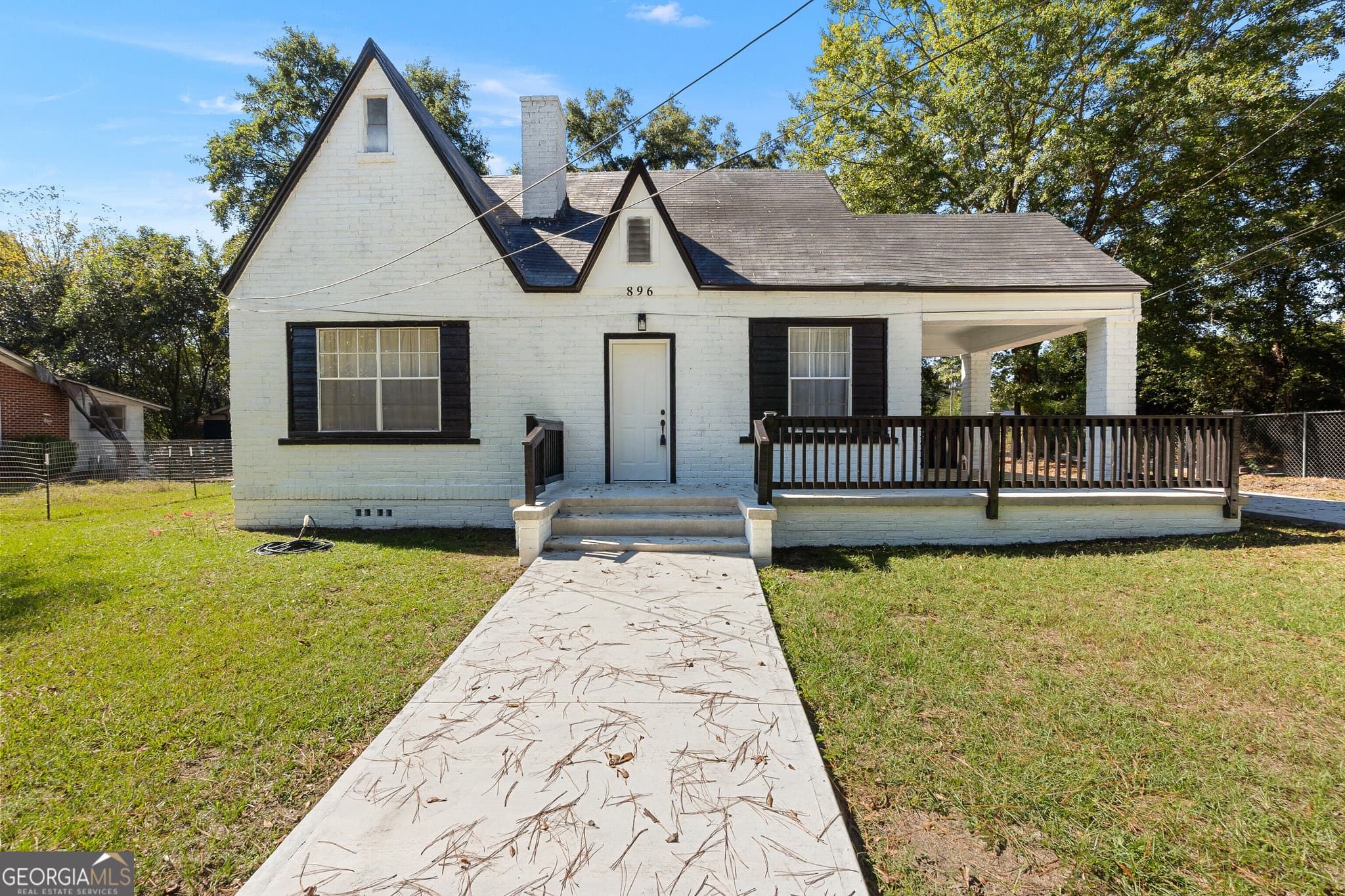 4 bedroom, 2 bathroom, 1,695 sq ft single family residence for sale at 896 Roseview Drive, Macon, GA 31217 — photo 3