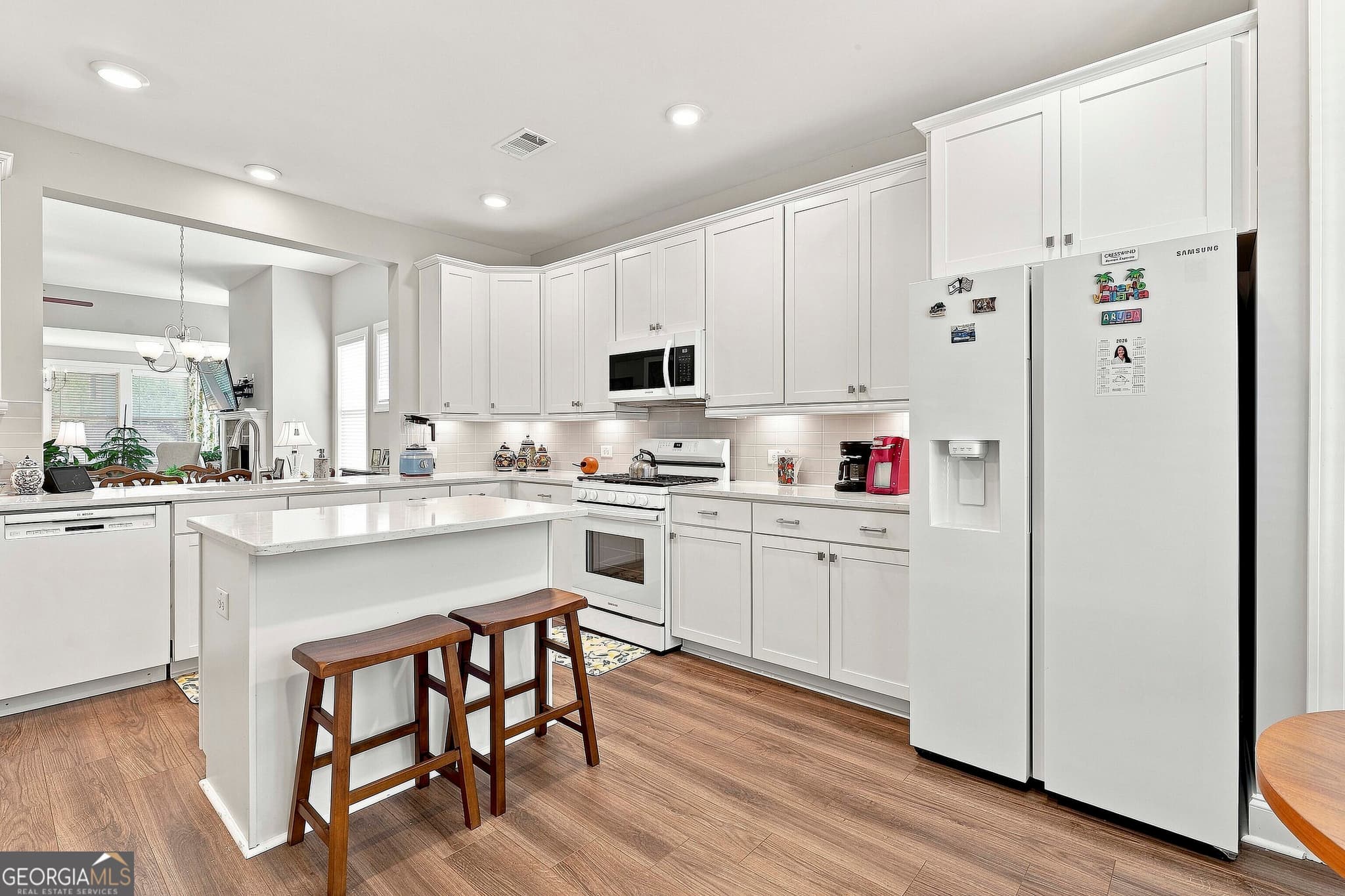 3 bedroom, 3 bathroom, 2,038 sq ft single family residence for sale at 200 Sweetbay Court, Peachtree City, GA 30269 — photo 6
