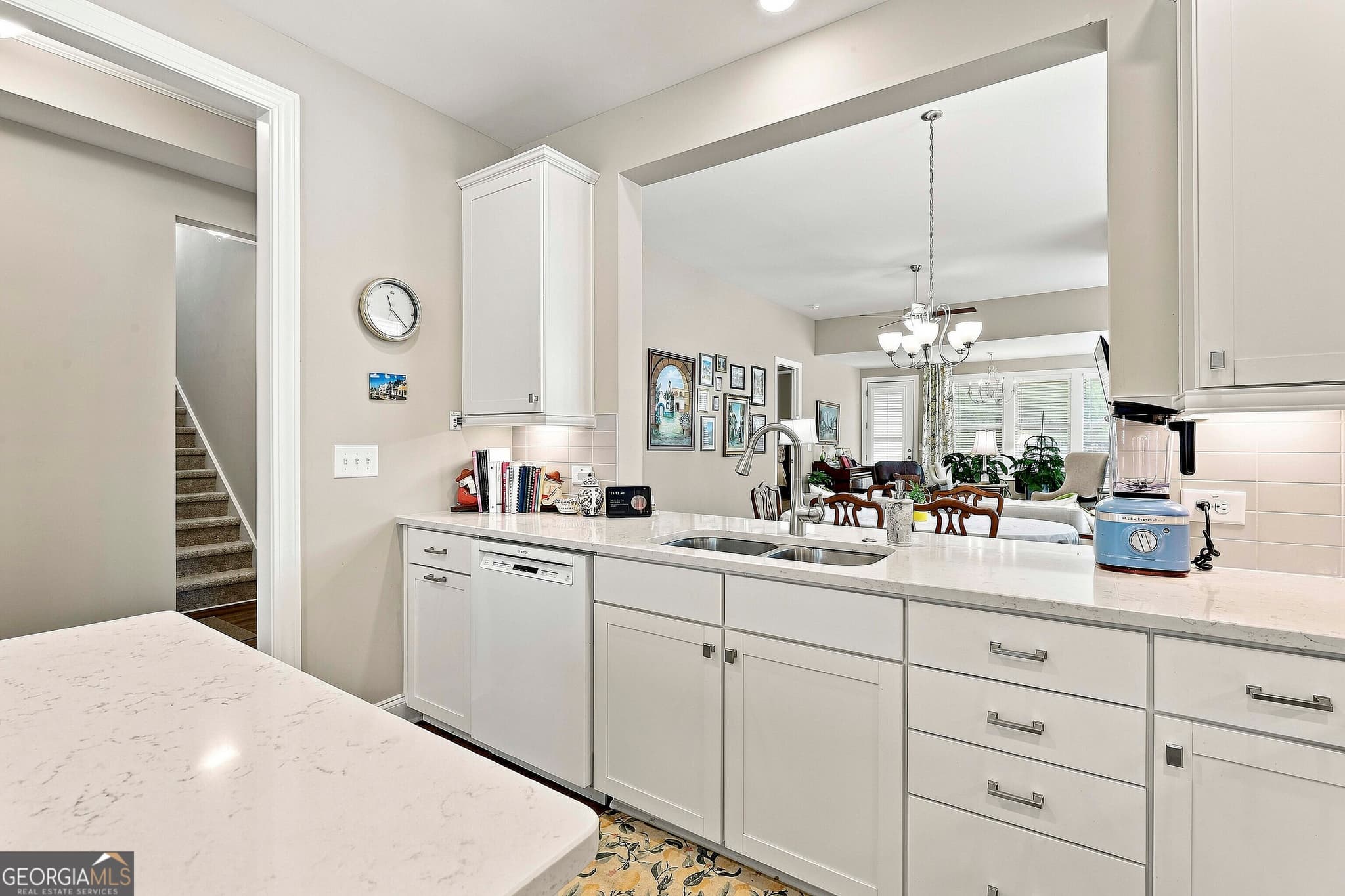 3 bedroom, 3 bathroom, 2,038 sq ft single family residence for sale at 200 Sweetbay Court, Peachtree City, GA 30269 — photo 9