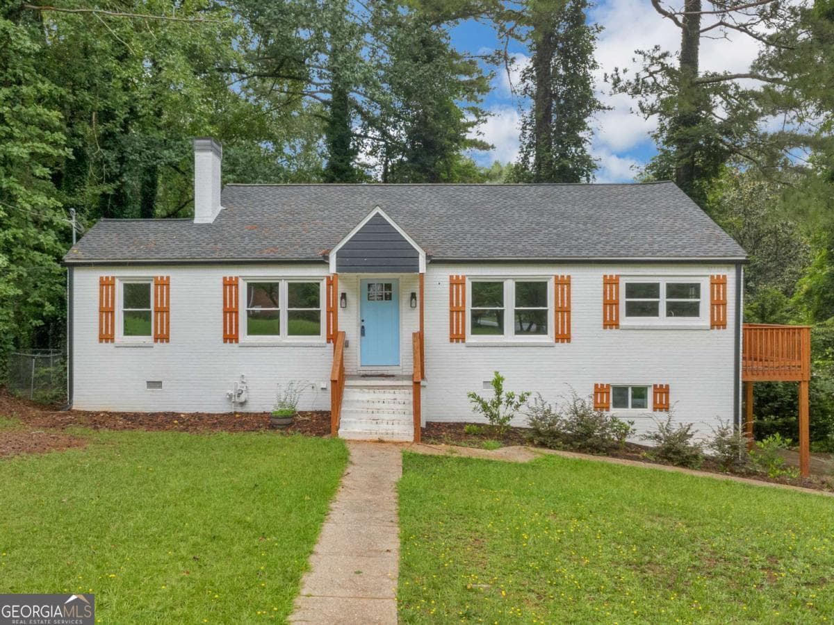 4 bedroom, 3 bathroom, 2,350 sq ft single family residence for sale at 1995 Venetian Drive, Atlanta, GA 30311