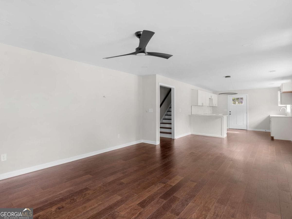 4 bedroom, 3 bathroom, 2,350 sq ft single family residence for sale at 1995 Venetian Drive, Atlanta, GA 30311 — photo 10
