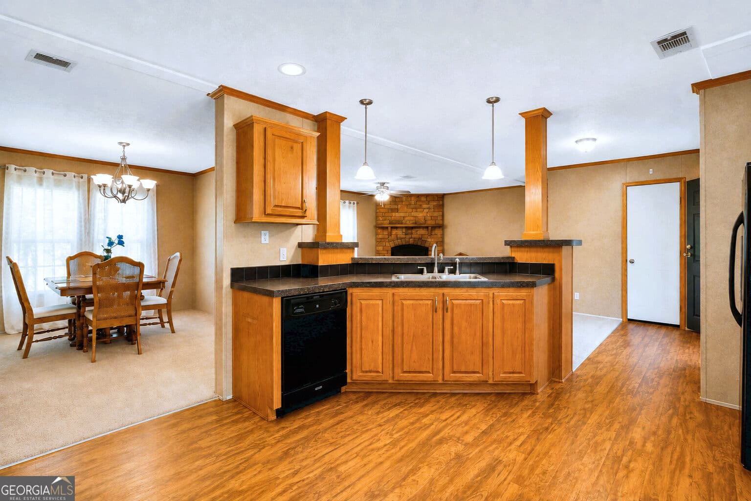 3 bedroom, 2 bathroom, 1,960 sq ft manufactured home,single family residence for sale at 140 Crosby Street, Surrency, GA 31563 — photo 5