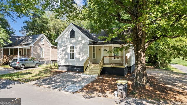 2 bedroom, 1 bathroom, 1,060 sq ft single family residence sold at 335 S McLin Street, Rome, GA 30161