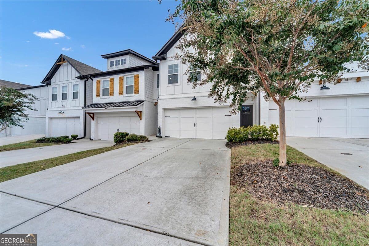 3 bedroom, 2.5 bathroom townhouse for sale at 94 Garrison Drive, Winder, GA 30680 — photo 3
