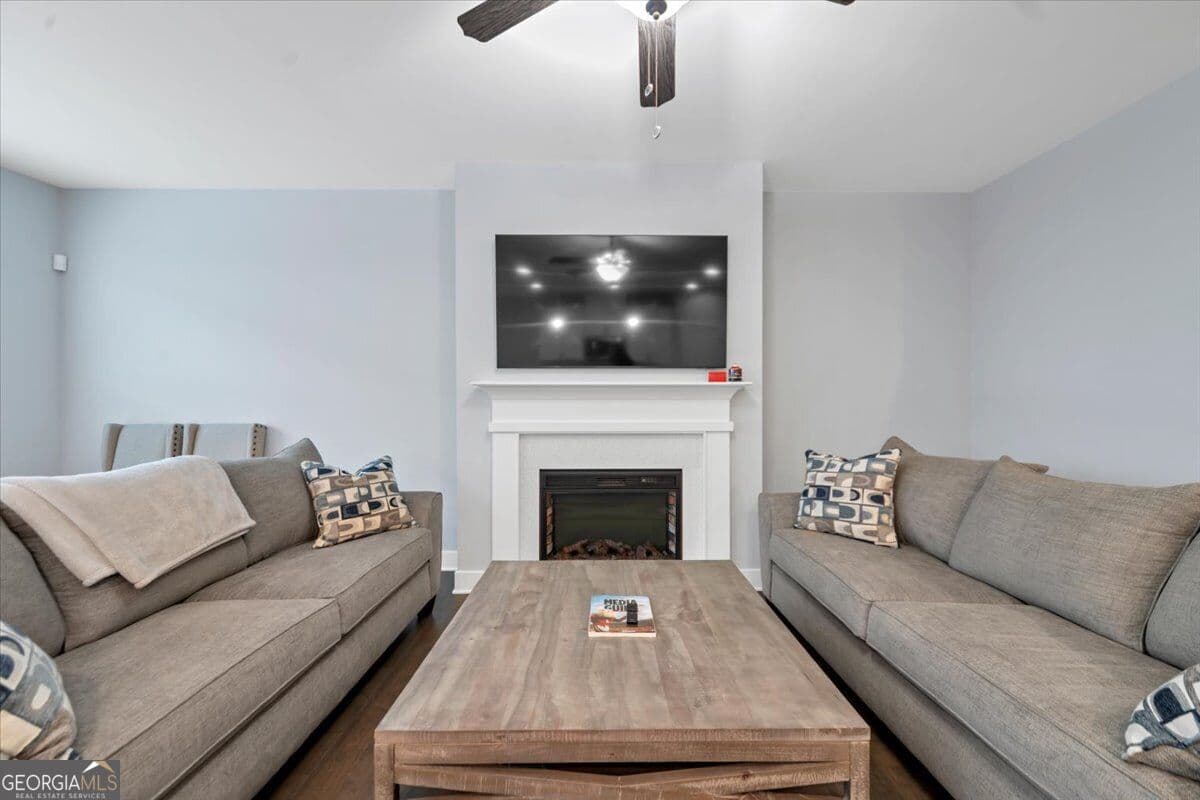 3 bedroom, 2.5 bathroom townhouse for sale at 94 Garrison Drive, Winder, GA 30680 — photo 10