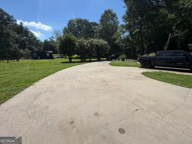 7 bedroom, 4.5 bathroom, 6,018 sq ft single family residence for sale at 180 Dixon Road, Demorest, GA 30535 — photo 7