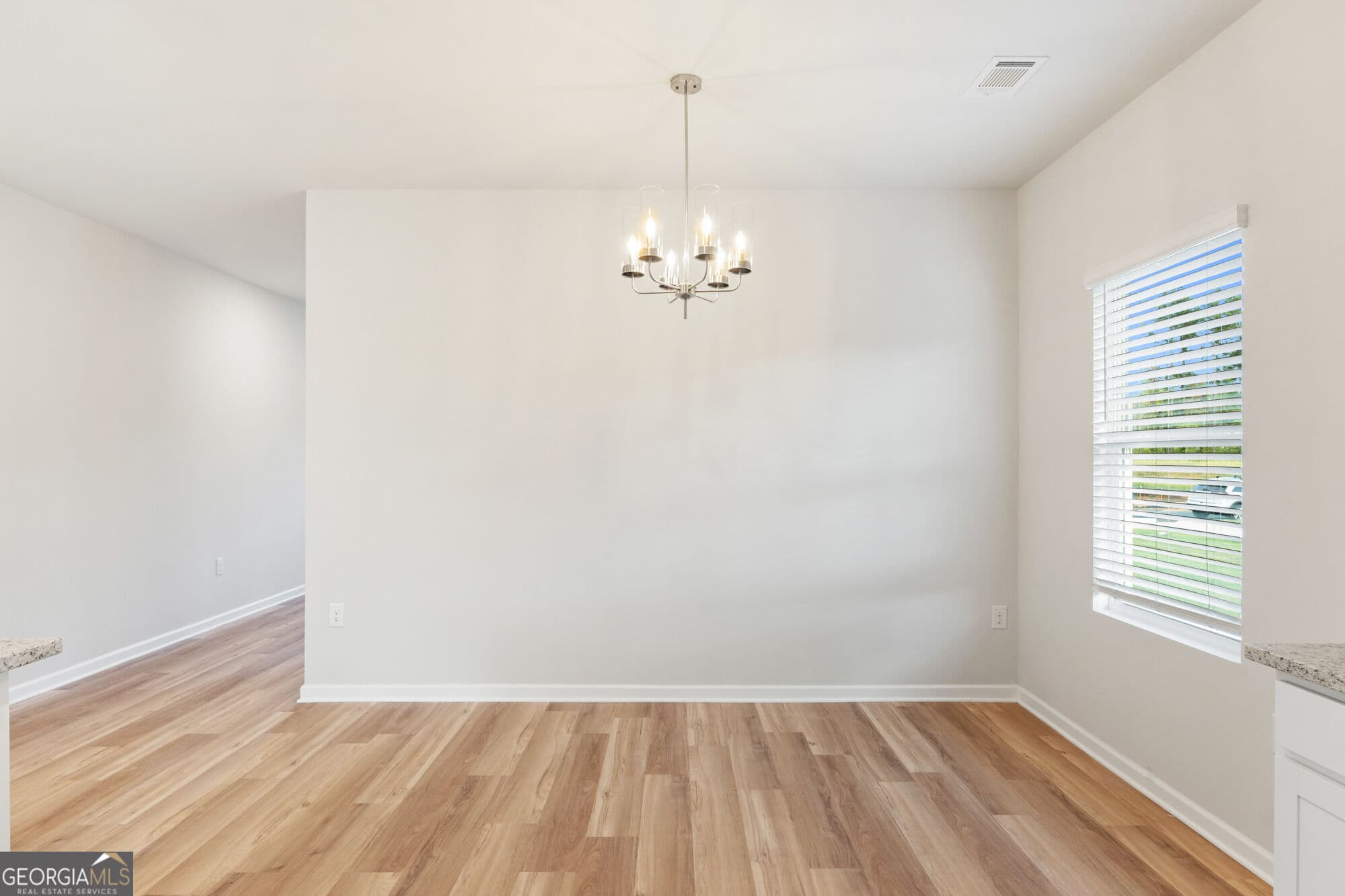 4 bedroom, 3 bathroom, 2,500 sq ft single family residence for sale at 1021 WHITMAN Way, Greensboro, GA 30642 — photo 6