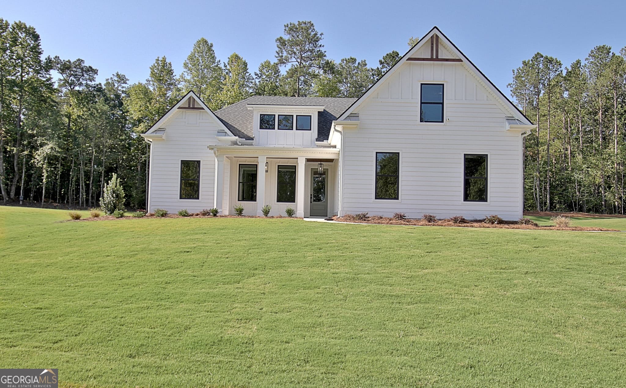 4 bedroom, 3.5 bathroom, 2,728 sq ft single family residence for sale at 176 Ryeland Drive, Senoia, GA 30276 — photo 1 of 80