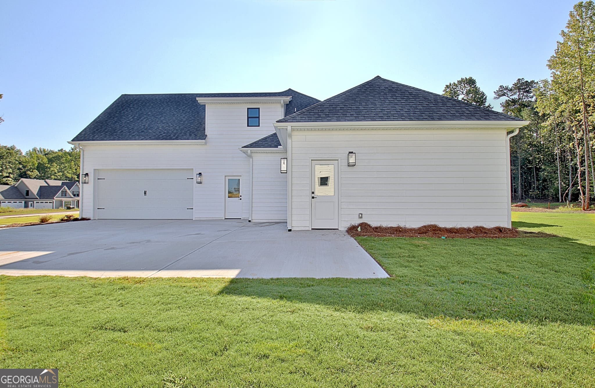 4 bedroom, 3.5 bathroom, 2,728 sq ft single family residence for sale at 176 Ryeland Drive, Senoia, GA 30276 — photo 9