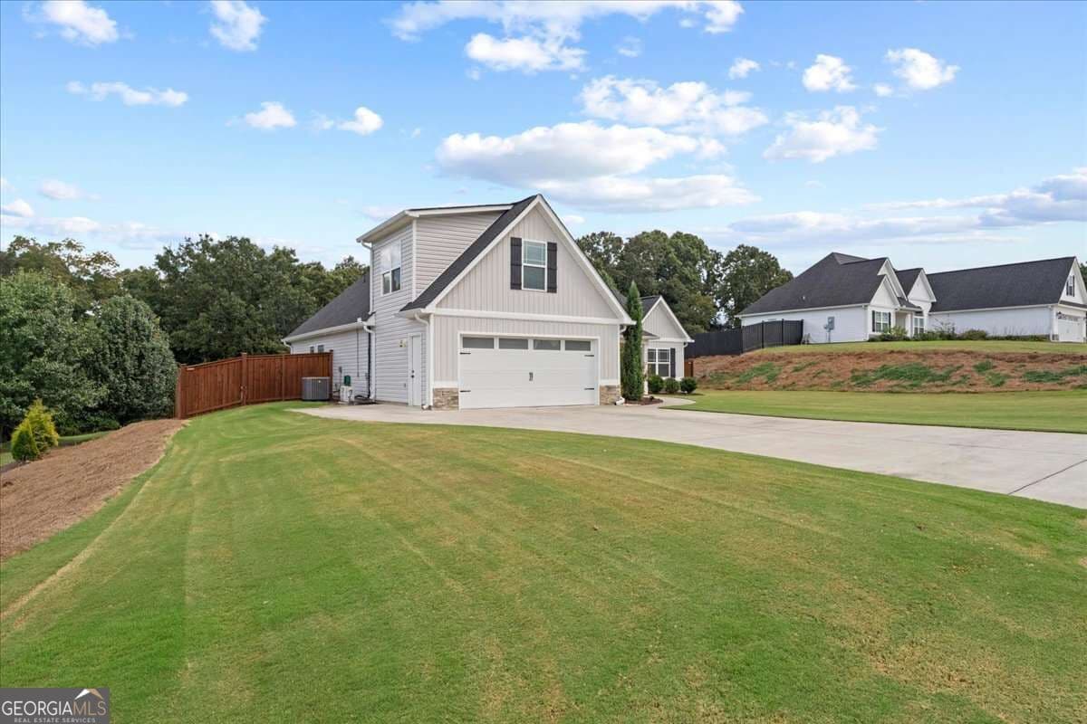3 bedroom, 2 bathroom single family residence for sale at 235 Willow Haven Street, Calhoun, GA 30701 — photo 6