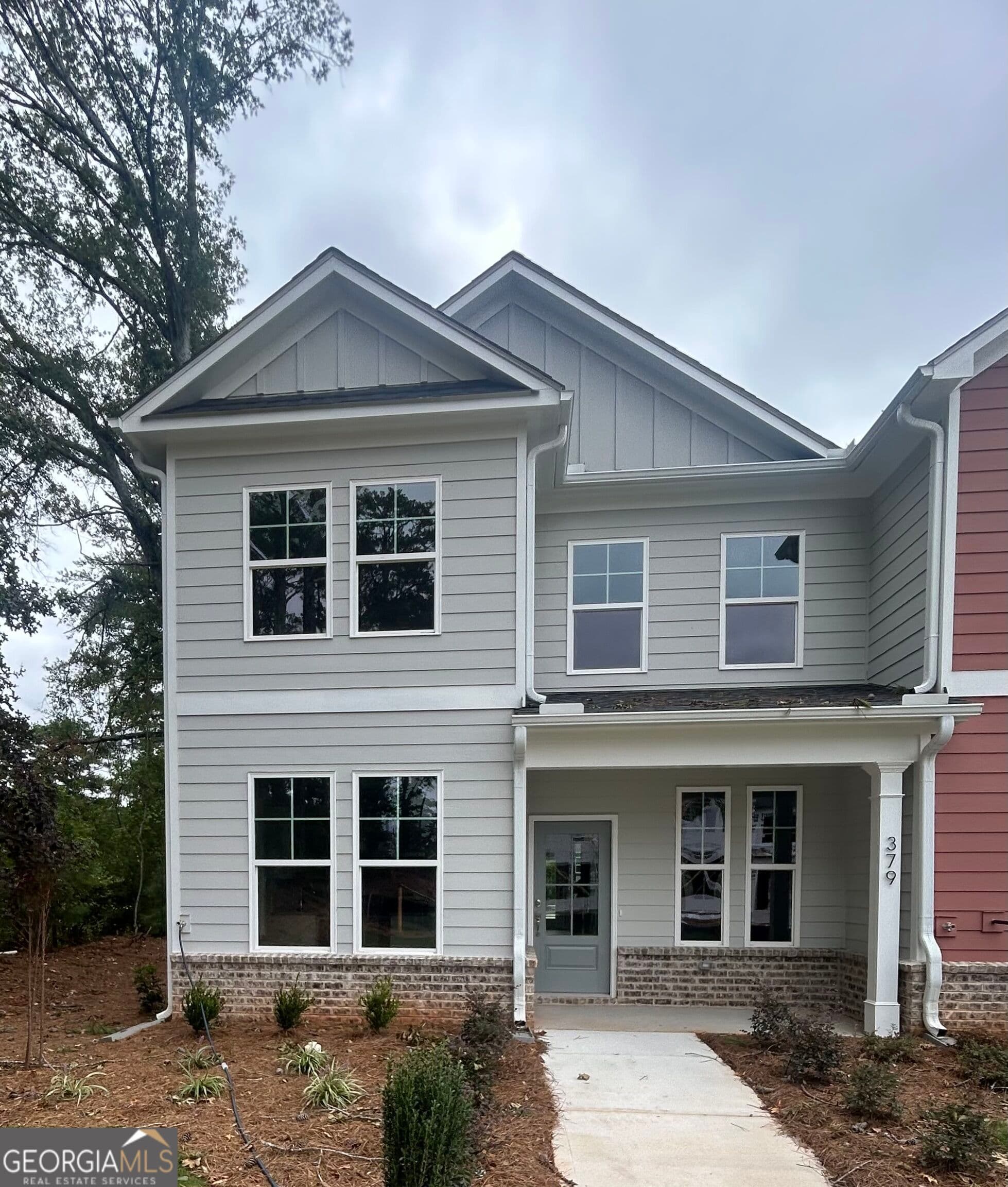 3 bedroom, 2.5 bathroom, 1,762 sq ft townhouse for sale at 379 Summerville Lane 12, Athens, GA 30606 — photo 1 of 26