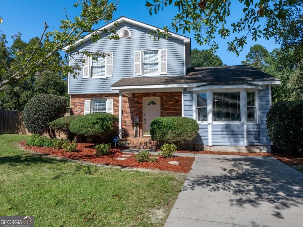 4 bedroom, 2 bathroom, 1,486 sq ft single family residence for sale at 105 Clyde Circle, Tifton, GA 31794 — photo 2
