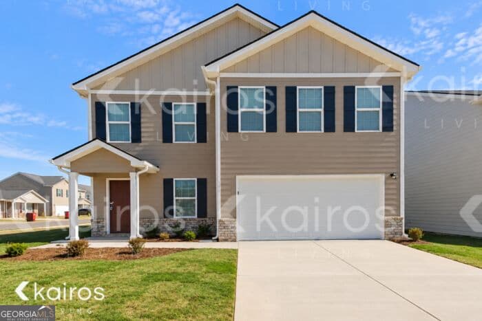 4 bedroom, 2.5 bathroom, 2,376 sq ft single family residence for rent at 101 Rock Run Trail, Warner Robins, GA 31093 for $2,345 a month — photo 1 of 24