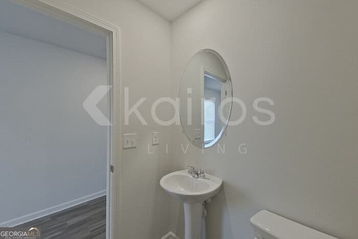 4 bedroom, 2.5 bathroom, 2,376 sq ft single family residence for rent at 101 Rock Run Trail, Warner Robins, GA 31093 for $2,345 a month — photo 8