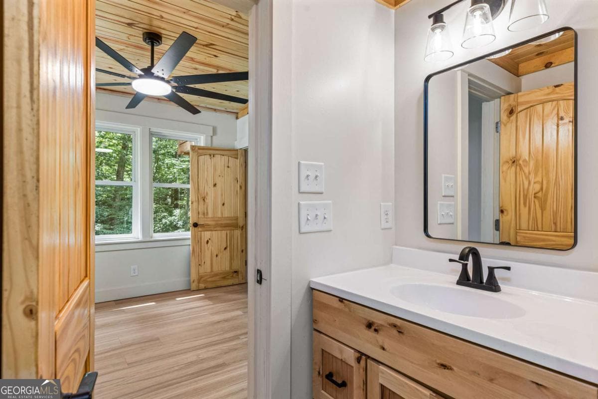 3 bedroom, 3 bathroom, 2,180 sq ft single family residence for sale at 208 Autumn Lane, Blairsville, GA 30512 — photo 8