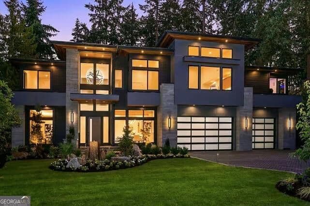 6 bedroom, 6 bathroom, 6,000 sq ft single family residence for sale at 2347 Clairmont Road, Atlanta, GA 30329