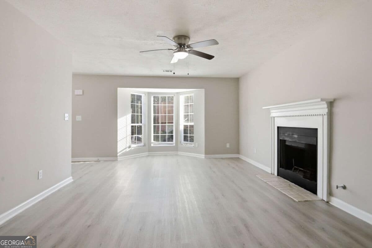 3 bedroom, 2.5 bathroom, 1,402 sq ft single family residence for sale at 5038 Donnell Way, Decatur, GA 30035 — photo 10