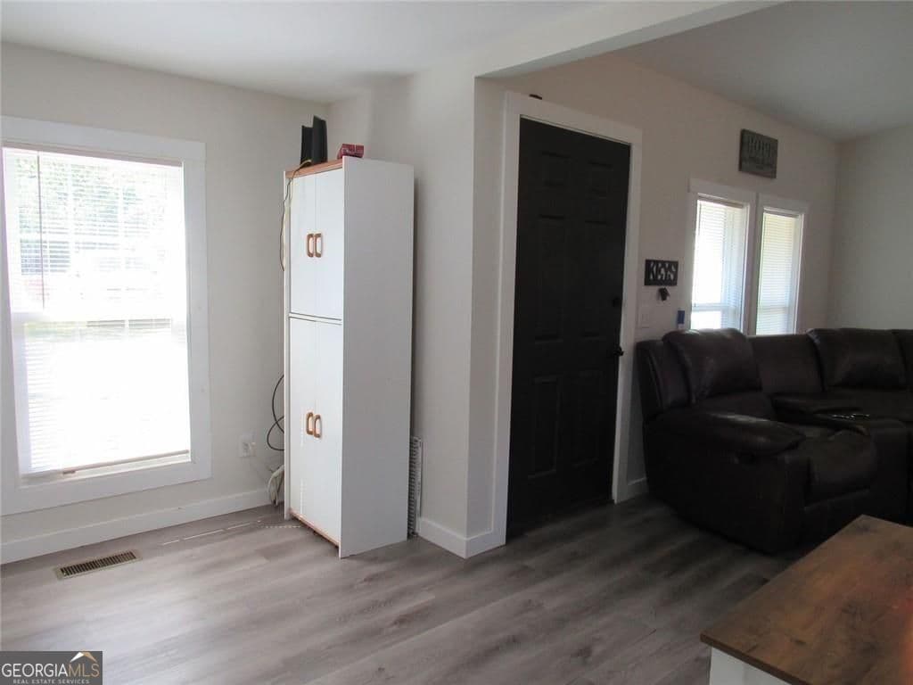 3 bedroom, 2 bathroom, 1,152 sq ft manufactured home,single family residence under contract at 1460 Hwy 100, Bowdon, GA 30108 — photo 9