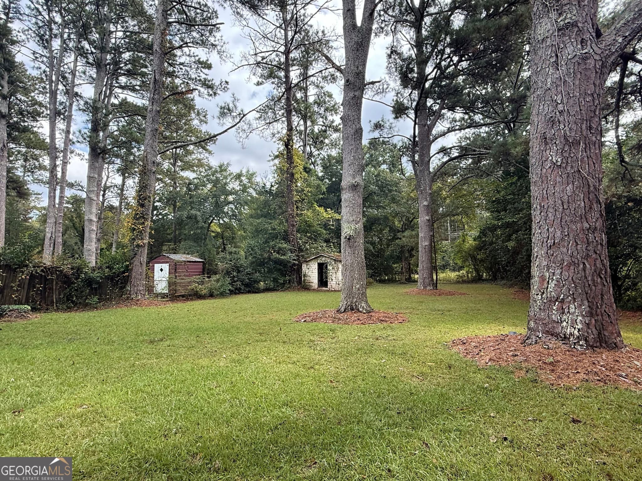 3 bedroom, 1 bathroom, 1,280 sq ft single family residence for sale at 321 W Bonnell Street, Oxford, GA 30054 — photo 3